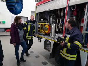 Lehrerinnen und Lehrer werden Brandschutzhelfer