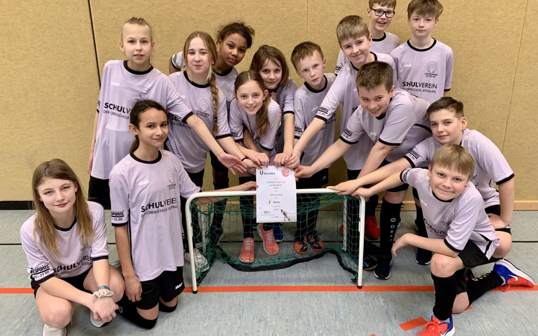 Uni-Hockey Schulmannschaft der OBS-Jesteburg erkämpft sich zwei Siege im Landesfinale